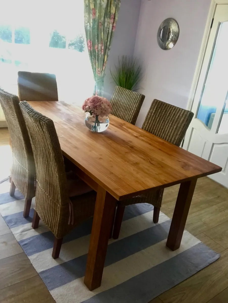 dining room table and chairs - Image 2
