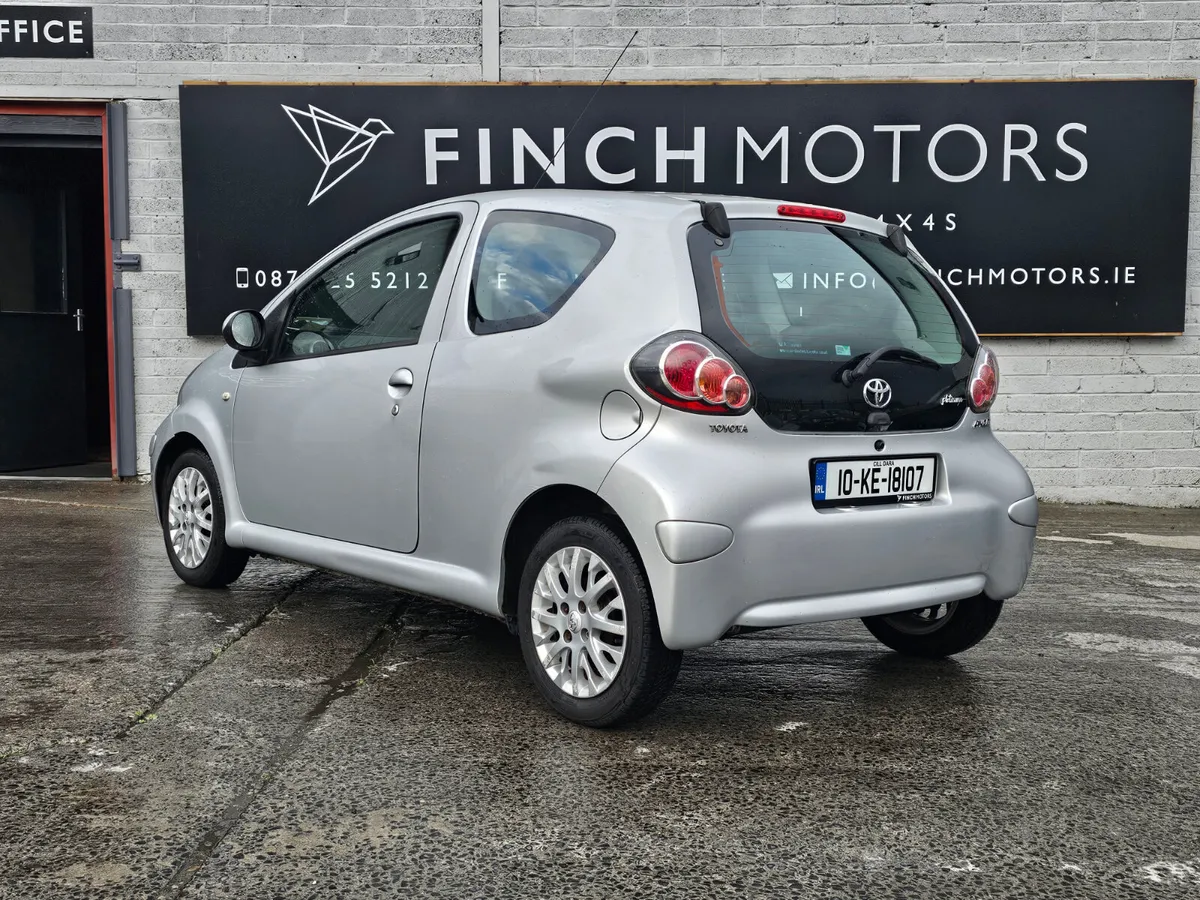TOYOTA AYGO - PLATINUM MODEL // MINT CONDITION - Image 3