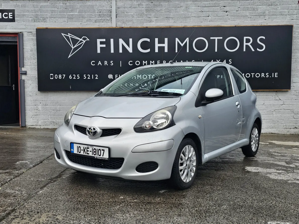 TOYOTA AYGO - PLATINUM MODEL // MINT CONDITION - Image 2