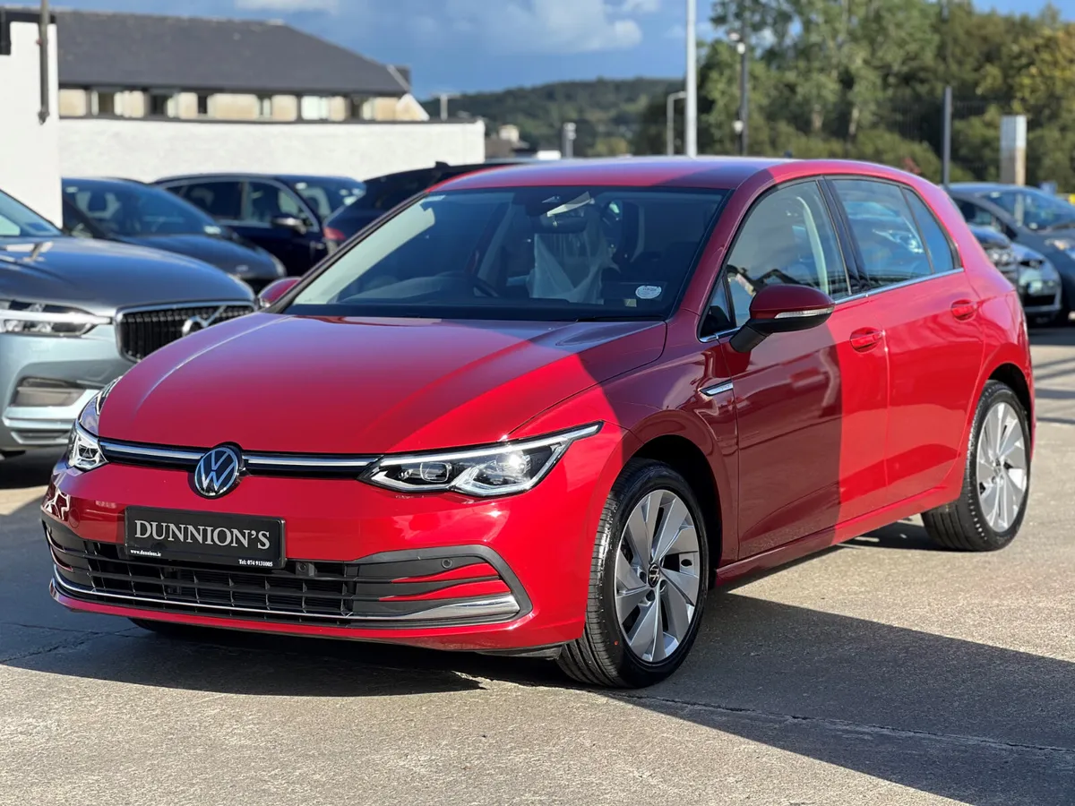 Volkswagen Golf, 2023, STYLE 1.5 TSI 130HP 5DR - Image 4