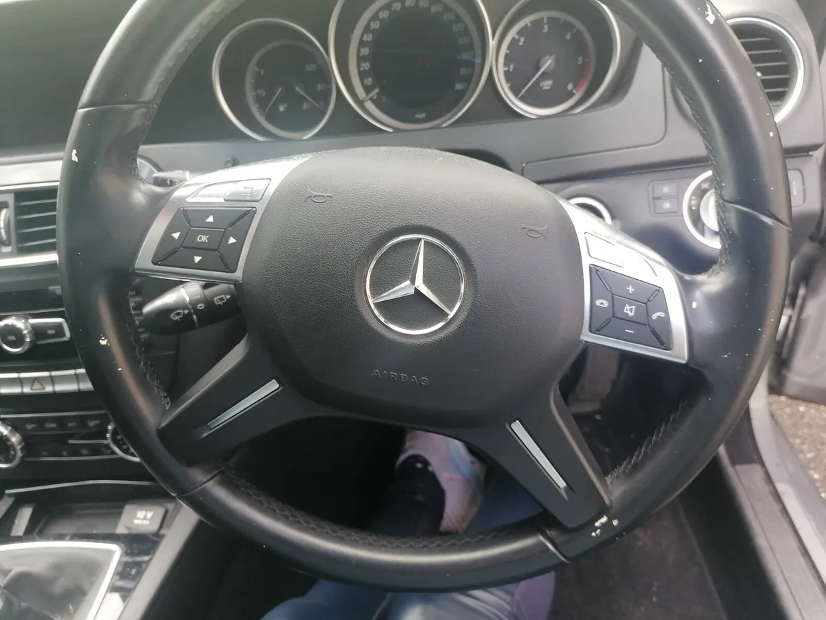 Mercedes 220CDI Estate C Class.Manual. - Image 2