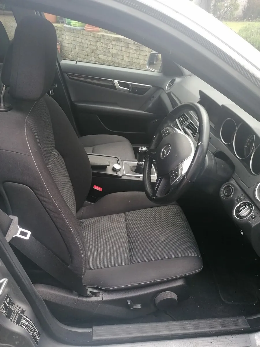 Mercedes 220CDI Estate C Class.Manual. - Image 3