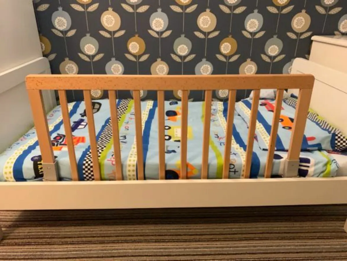 Wooden Bedguard/ Rail (Natural Wood) - Image 4