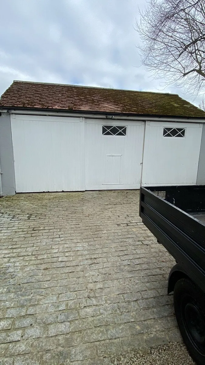 3 Garage sliding doors - Image 1
