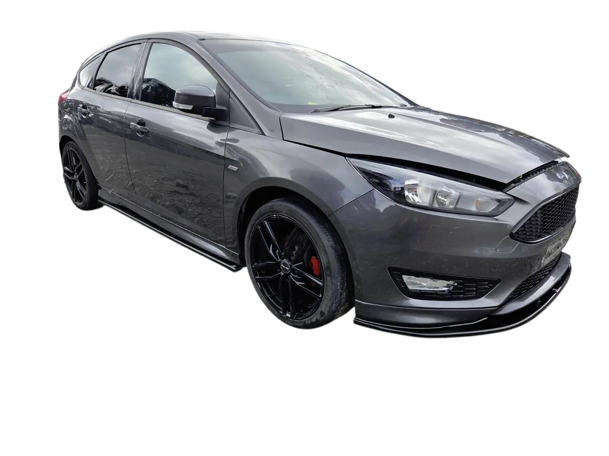 2017 FORD FOCUS ST LINE Breaking/Dismantling - Image 1