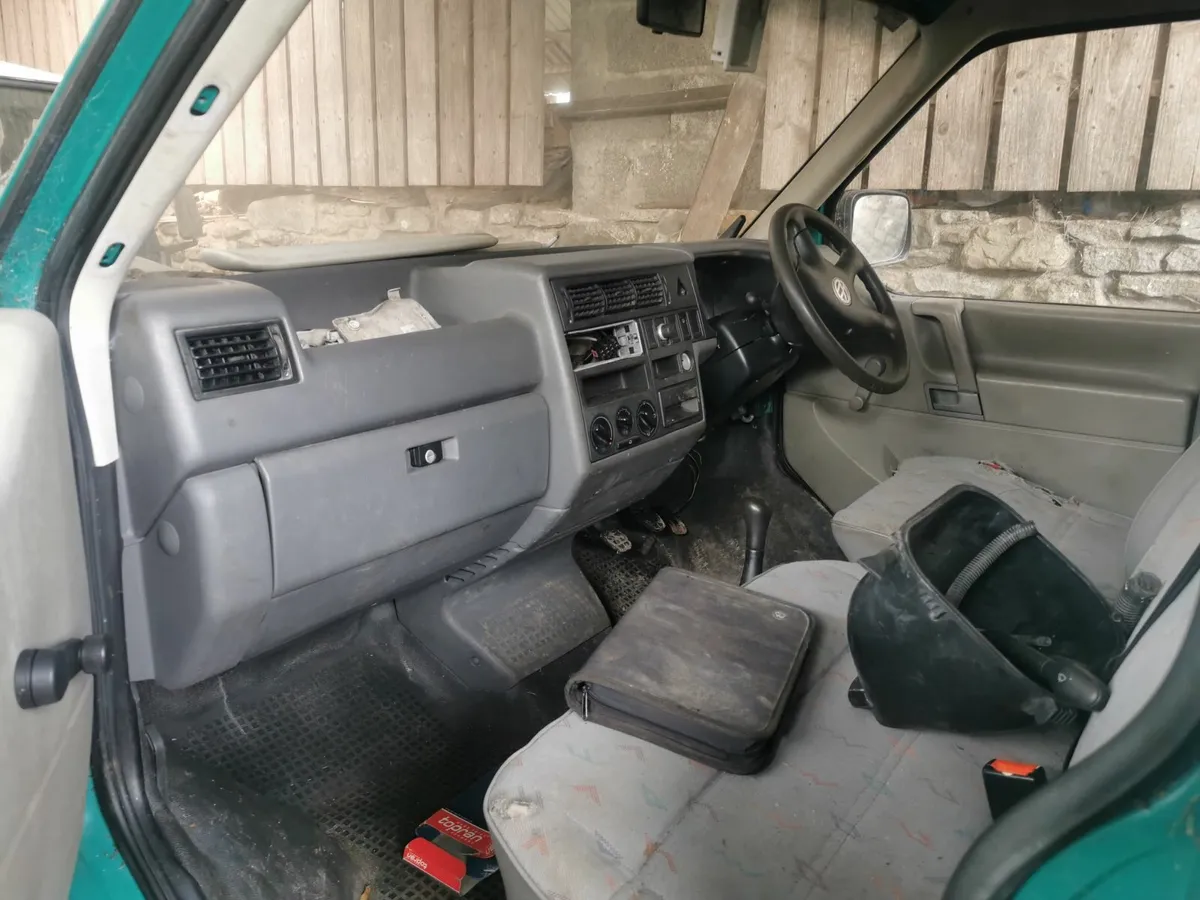Volkswagen Transporter 2000 - Image 1