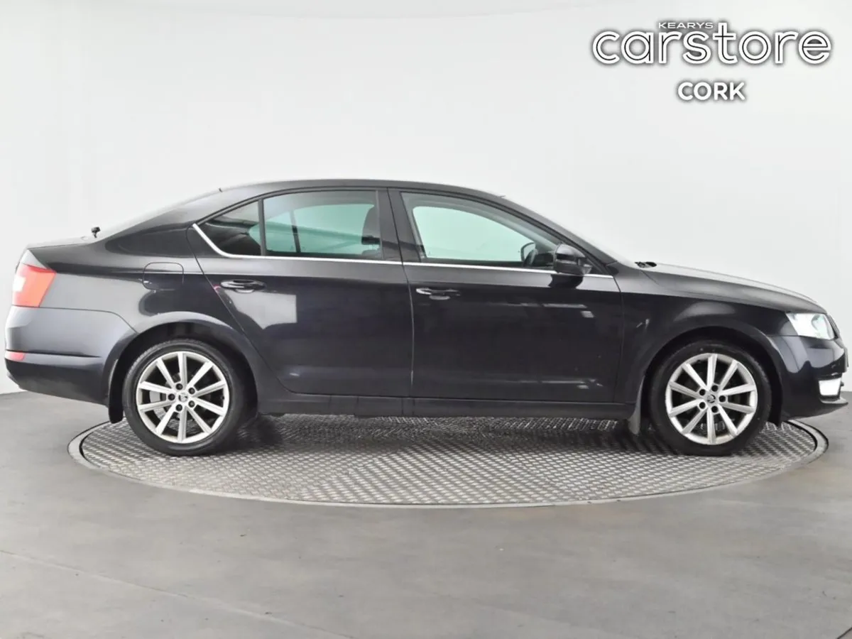 Skoda Octavia Style 1.6tdi 110HP - Image 2