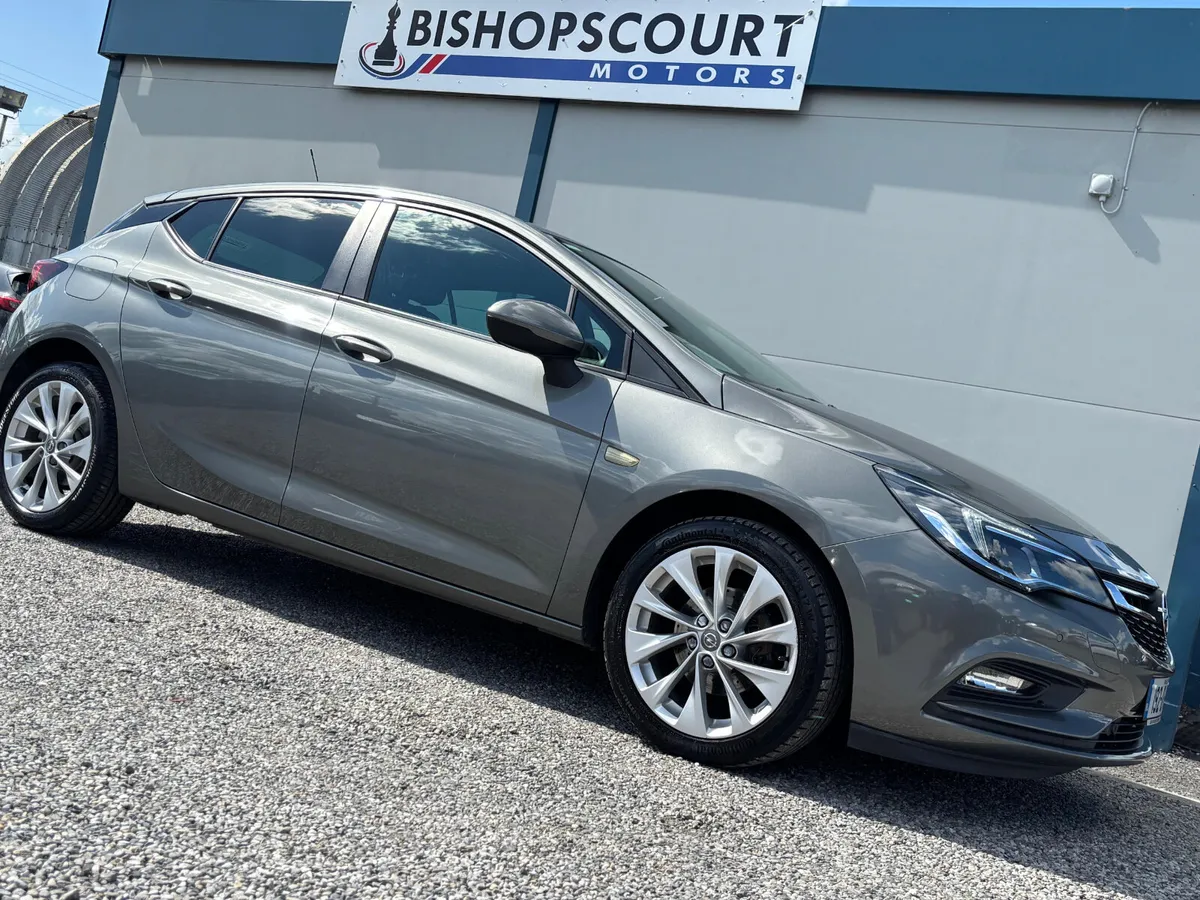 Opel Astra 2019 - Image 3