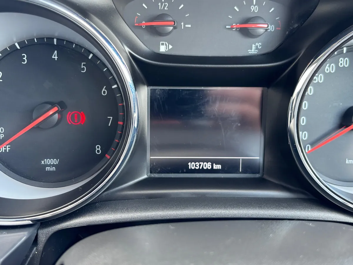 Opel Astra 2019 - Image 4