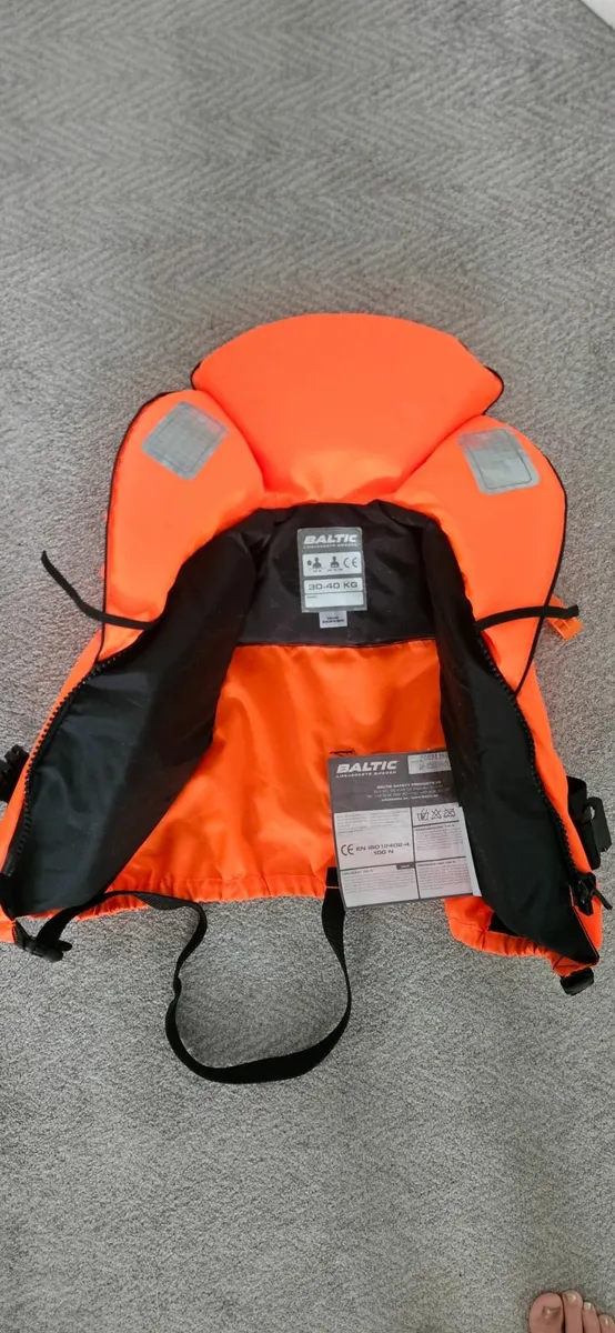 Lifejacket - Image 2
