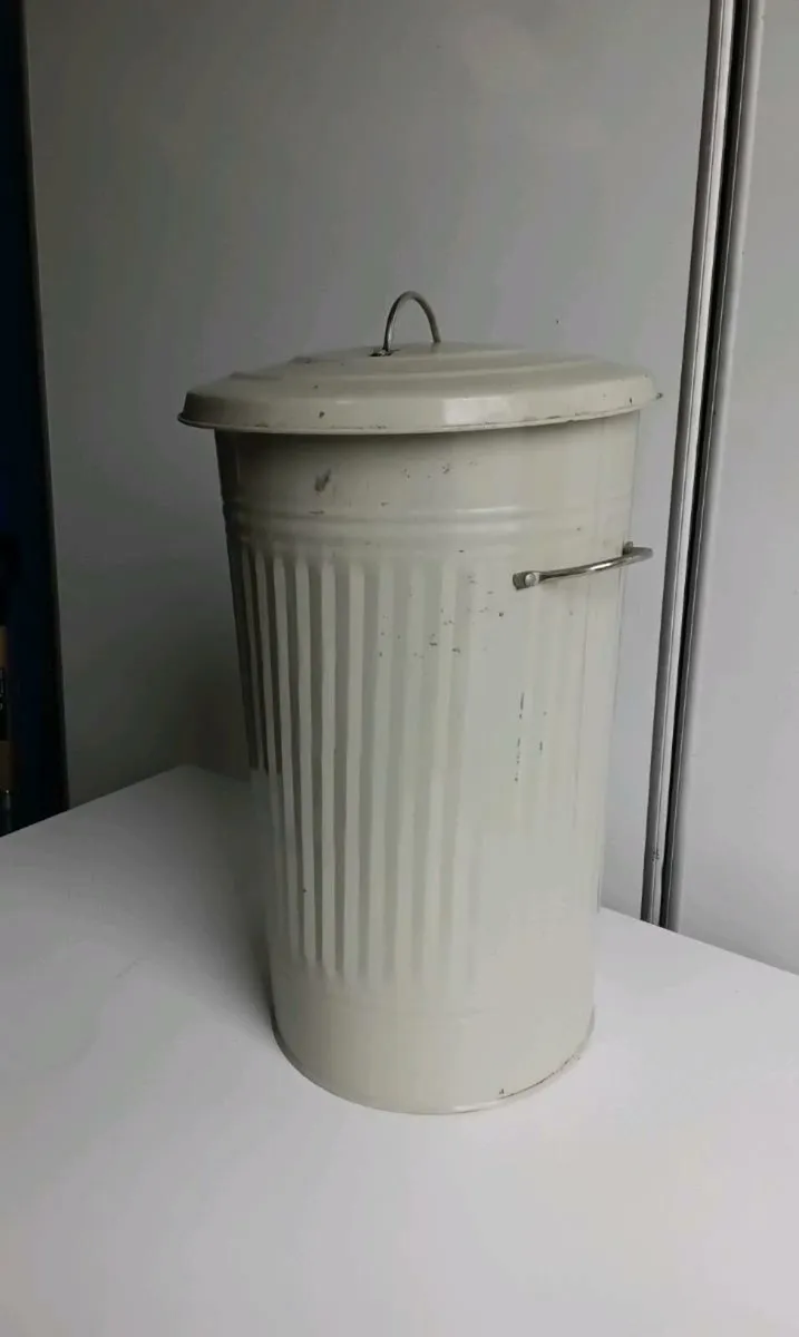 Bin - Image 1