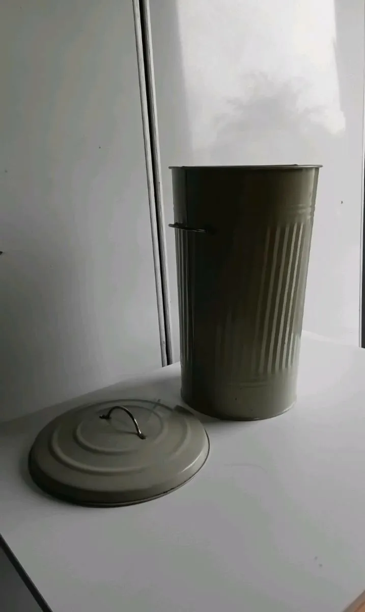 Bin - Image 3