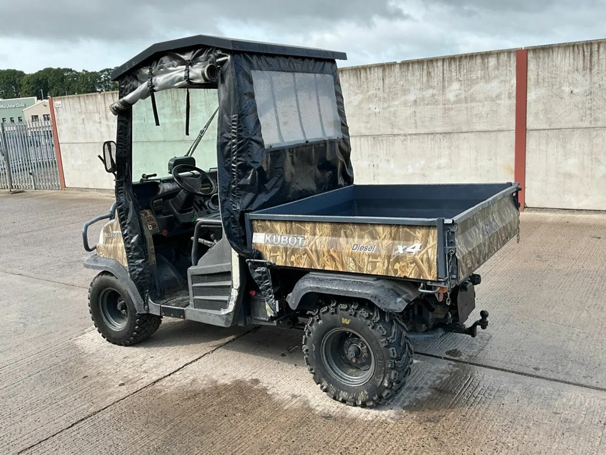 KUBOTA RTV900 4x4 DIESEL UTILITY VEHICLE - Image 4
