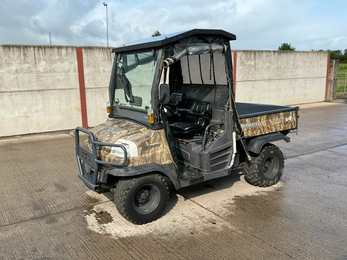 KUBOTA RTV900 4x4 DIESEL UTILITY VEHICLE - Image 1