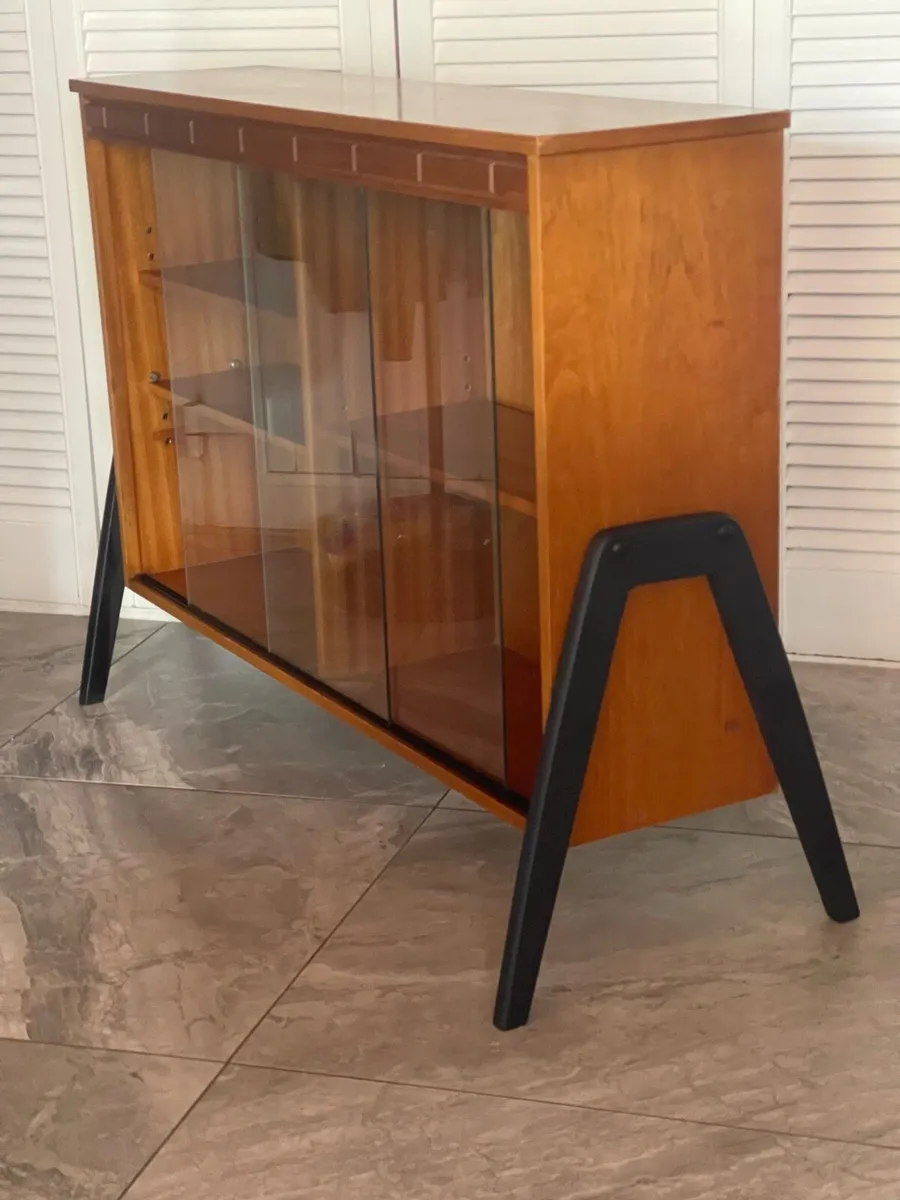 Mid century bookcase - Image 1