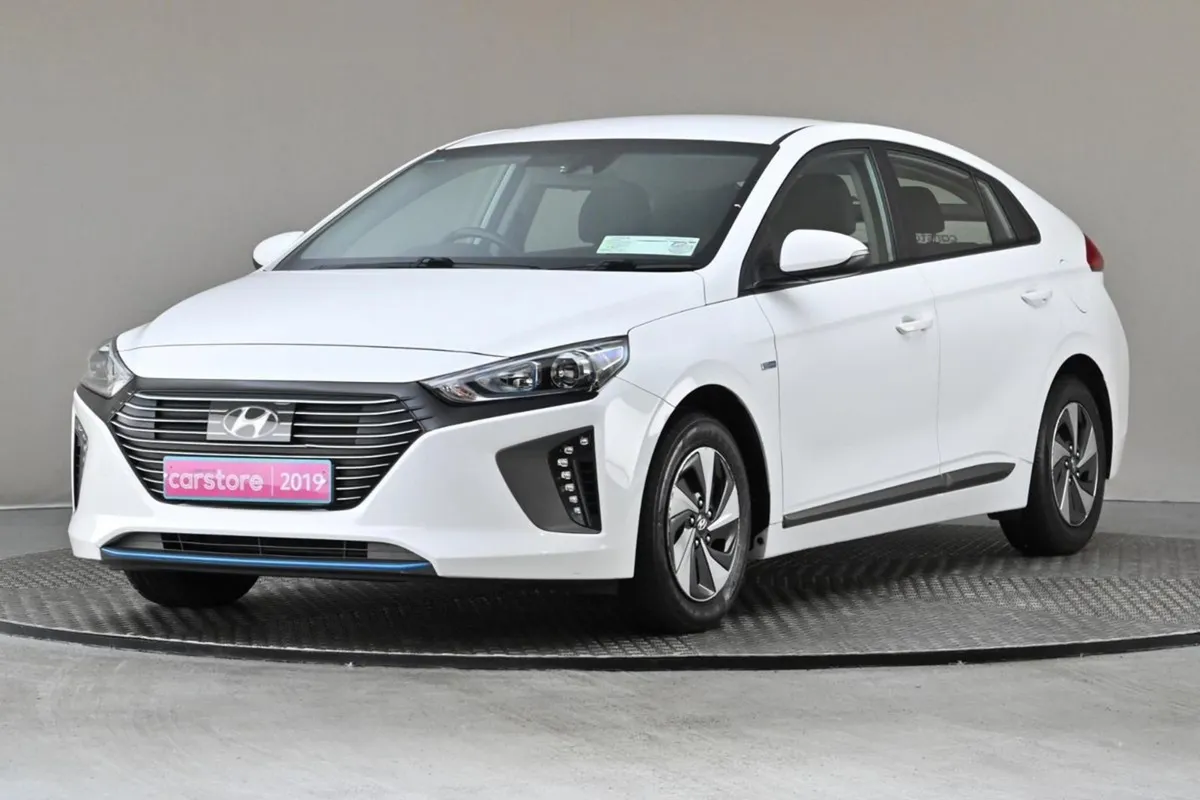 Hyundai Ioniq 1.6 GDI SE HEV Auto  reverse Cam re - Image 3