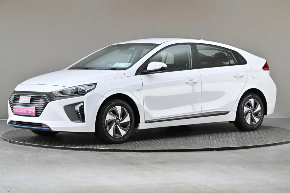 Hyundai Ioniq 1.6 GDI SE HEV Auto  reverse Cam re - Image 4