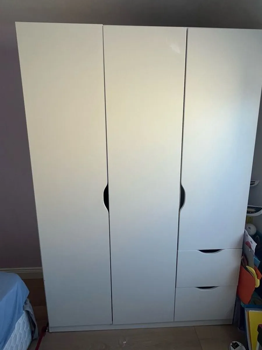 kids Wardrobe - Image 1