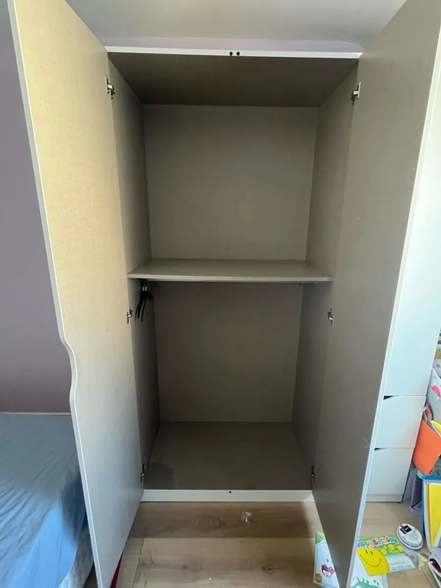 kids Wardrobe - Image 3