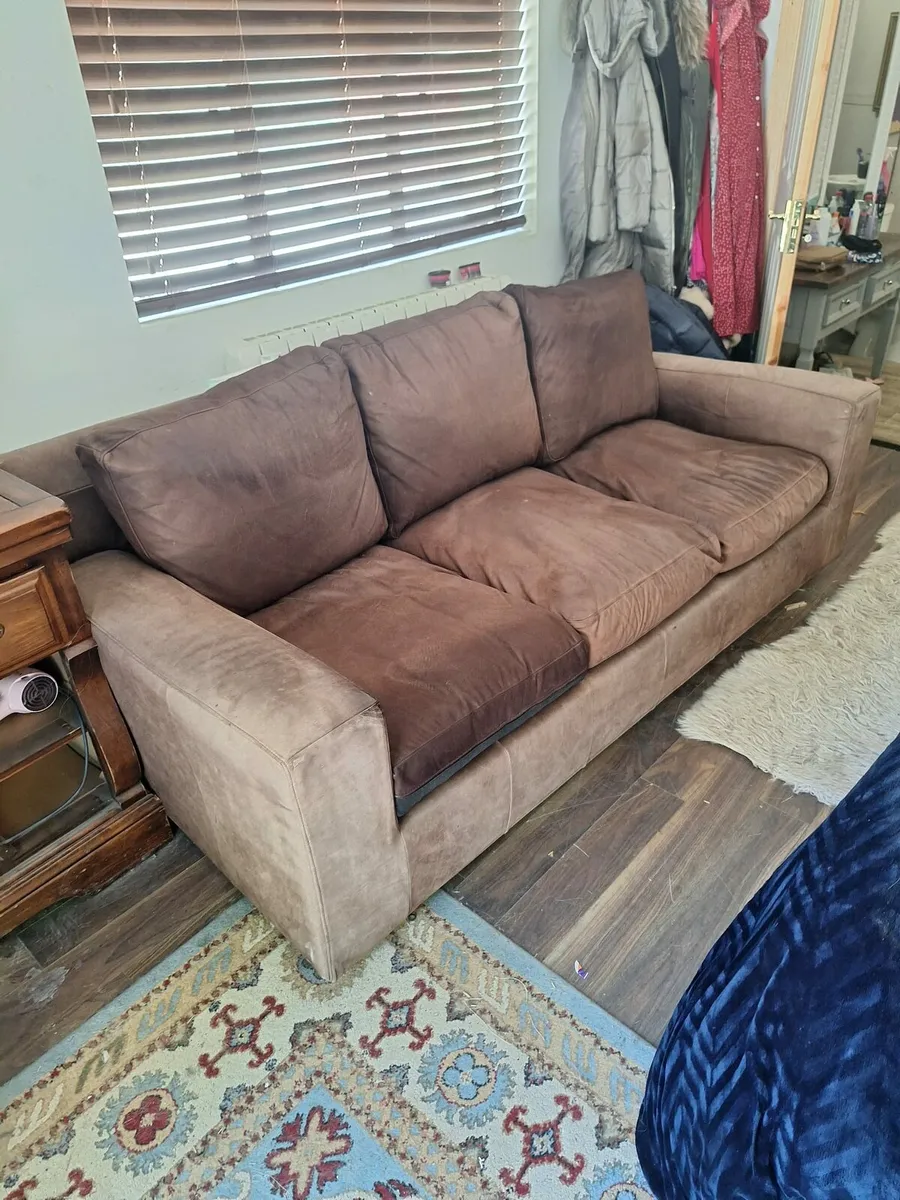 Kitchen sideboard and couch - Image 3