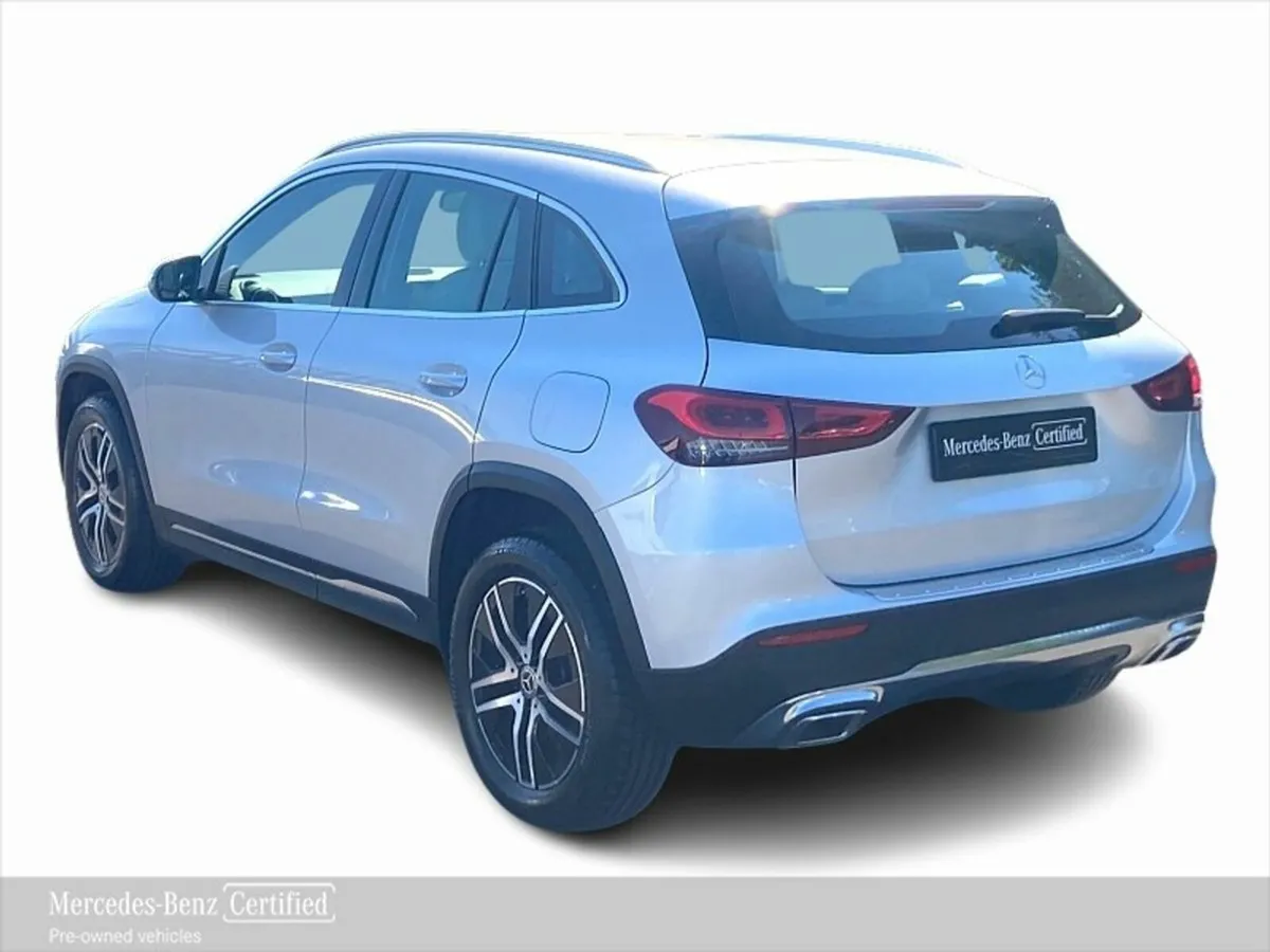 Mercedes-Benz GLA GLA 180 Auto Progressive - Image 3