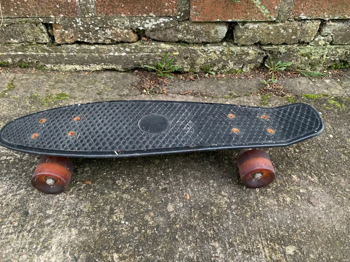 Free Kids Skateboard - Image 4