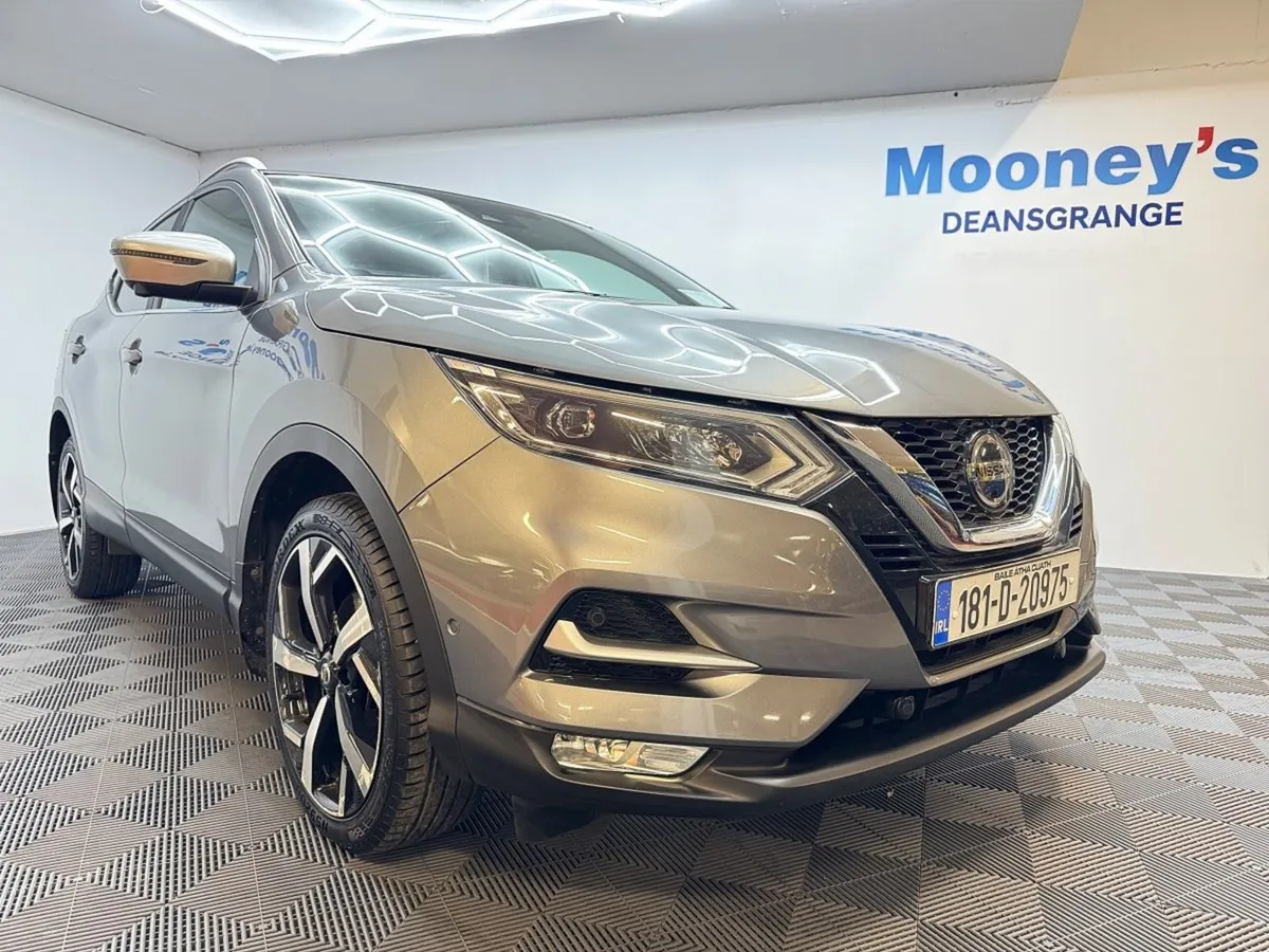 Nissan QASHQAI 1.2 Panoramic Roof High Spec  Low - Image 4