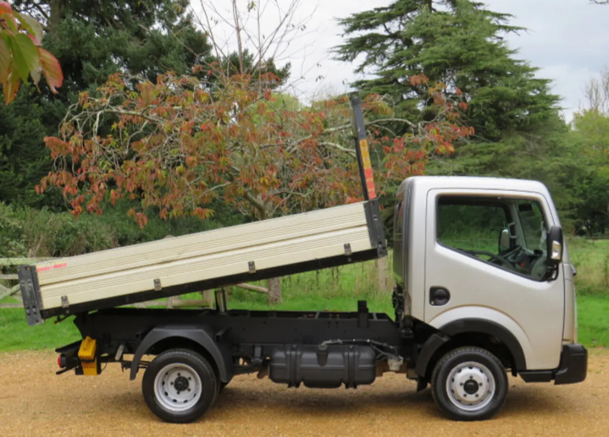 Tipper - Image 3