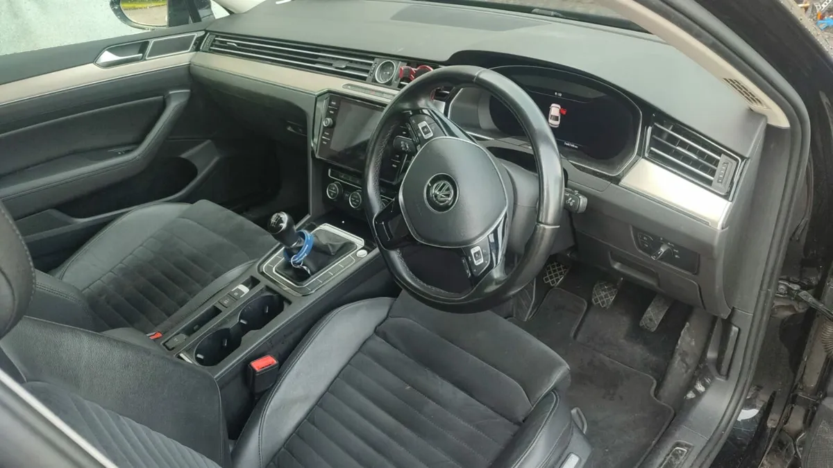 VW Passat - Image 2