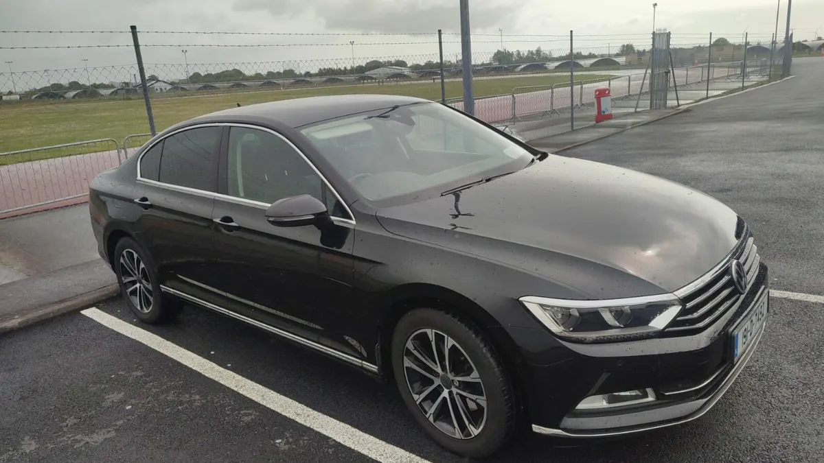 VW Passat - Image 4