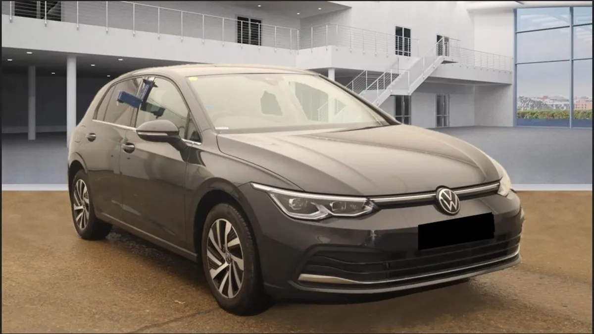 2023 VOLKSWAGEN GOLF STYLE TSI E-HYBRID S - Image 1