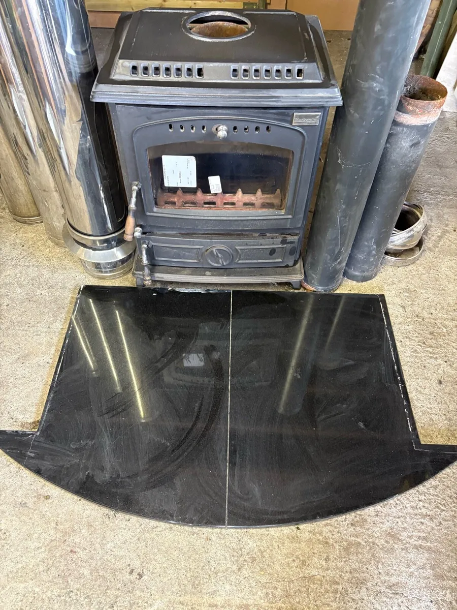 Blacksmith Solid Fuel Stove - Image 4