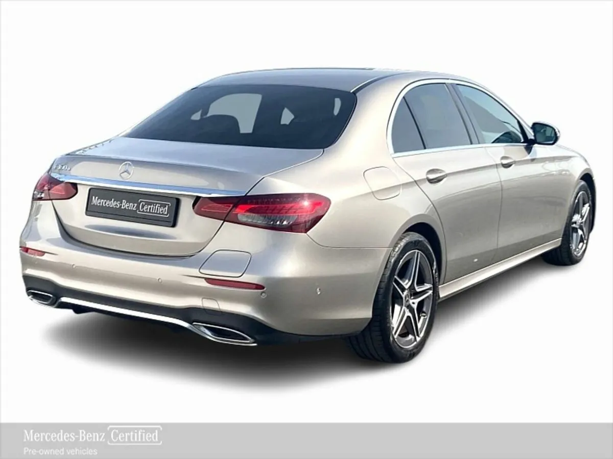 Mercedes-Benz E-Class E300e Plug In Hybrid AMG Lin - Image 4