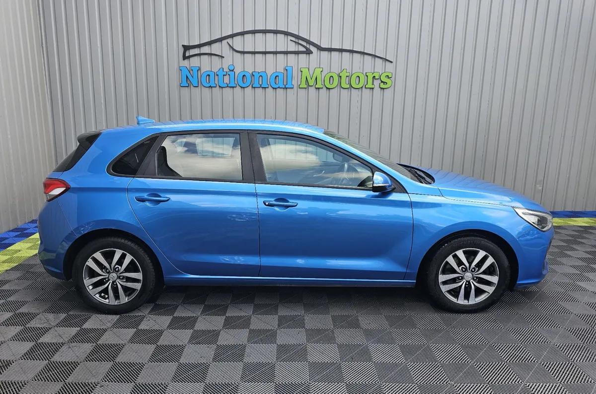 Hyundai i30 2017 1.6 Diesel Deluxe - Image 2
