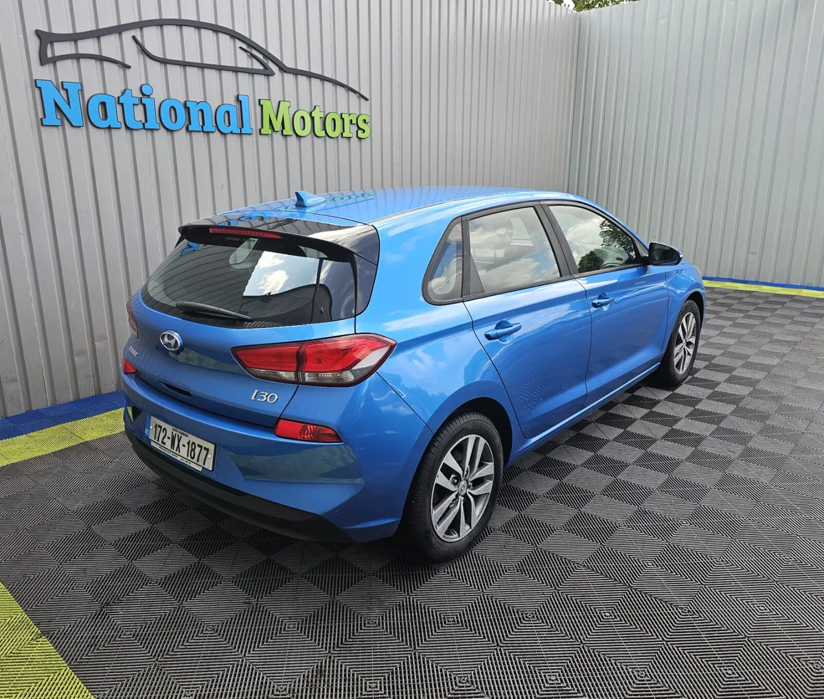 Hyundai i30 2017 1.6 Diesel Deluxe - Image 3