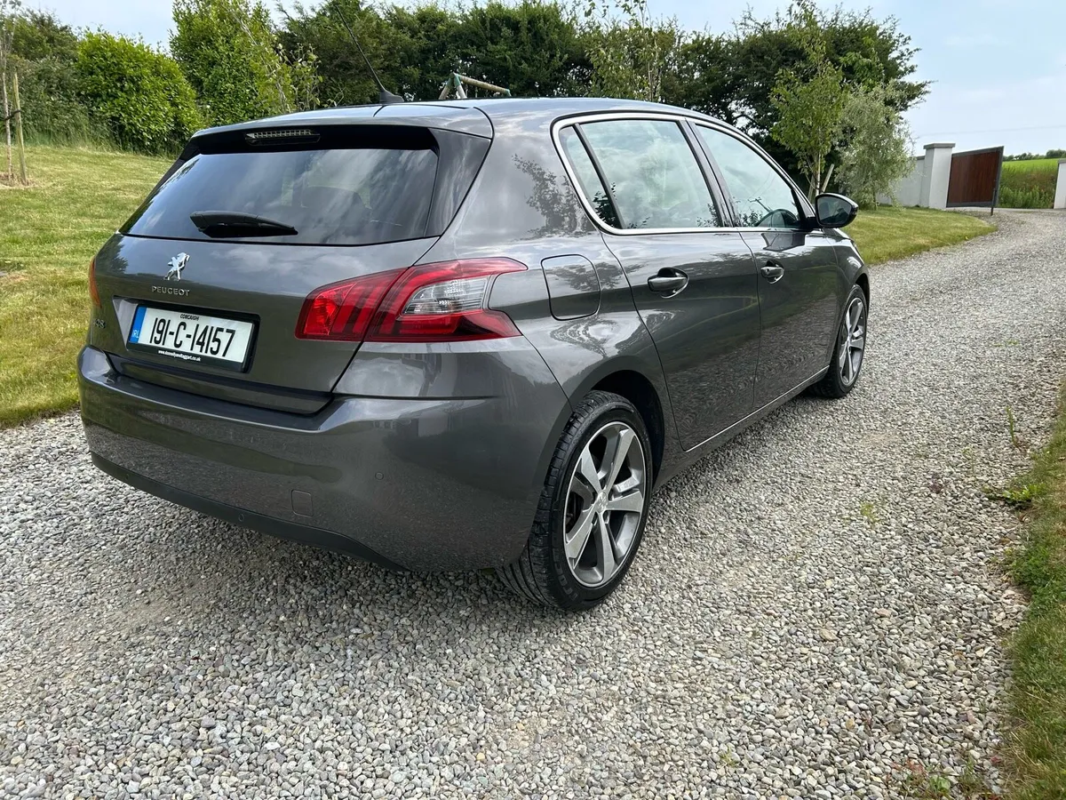 2019 Peugeot 308 1.2 Allure 130bhp - Image 3