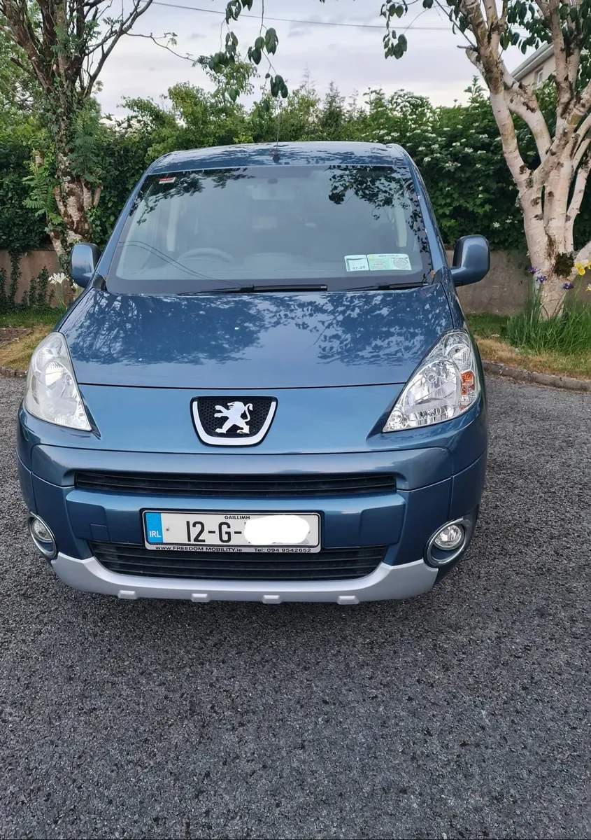 Peugeot Partner Wheelchair Accessible 2012 - Image 1