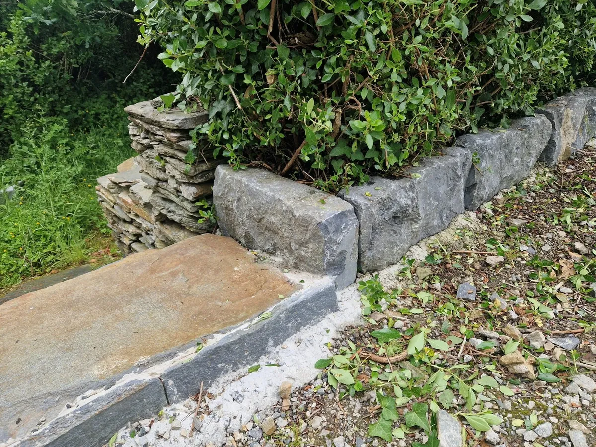Killkenny Limstone Kerbs - split/rustic 24cm x 17m - Image 2