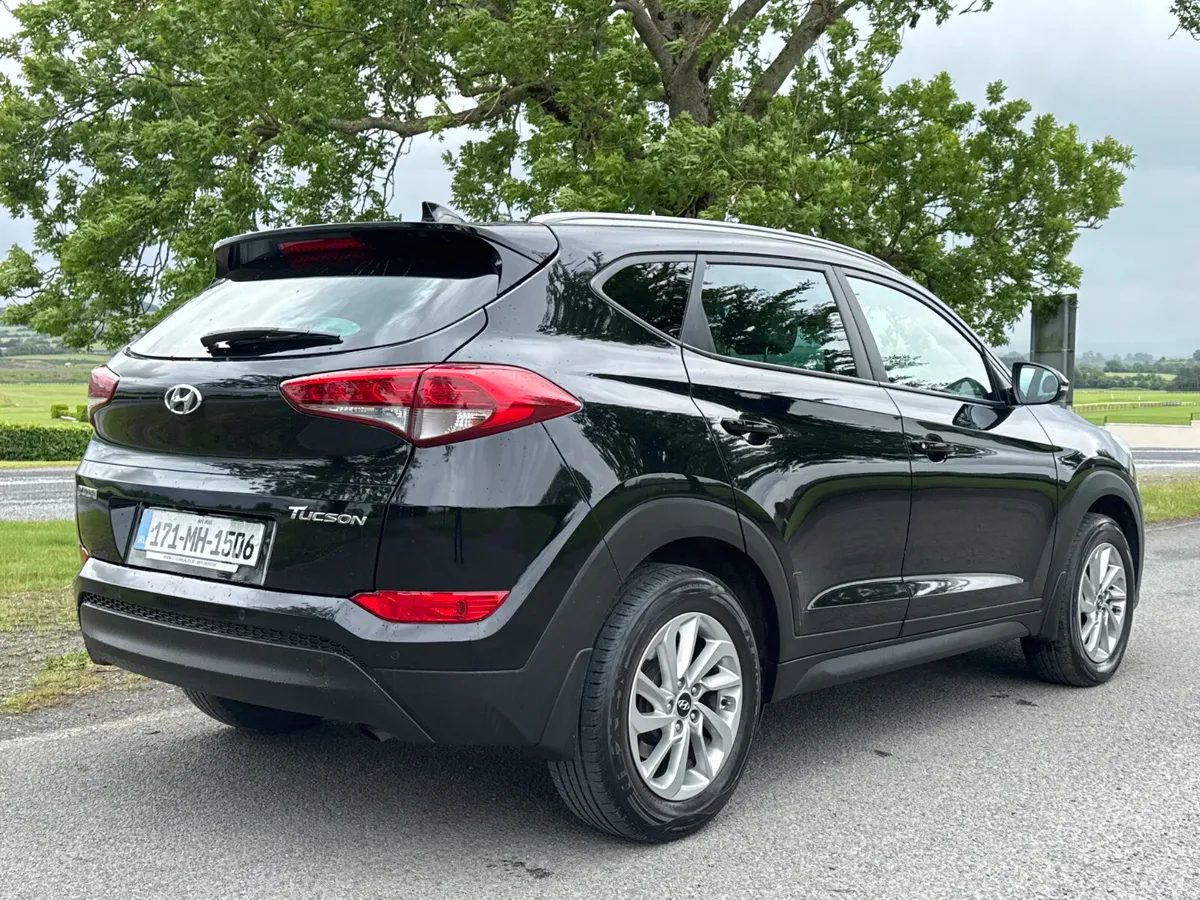 Hyundai Tucson 2017 EXECUTIVE - Image 4