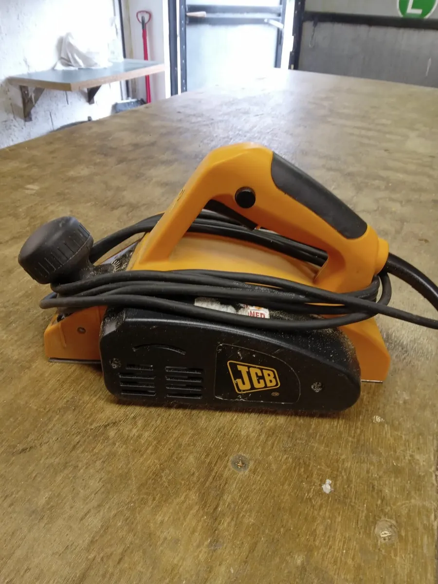 Electric hand held planer - Image 2