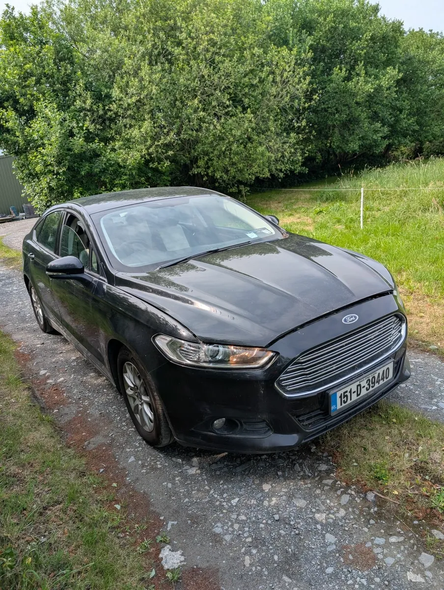 Ford mondeo for repair - Image 2