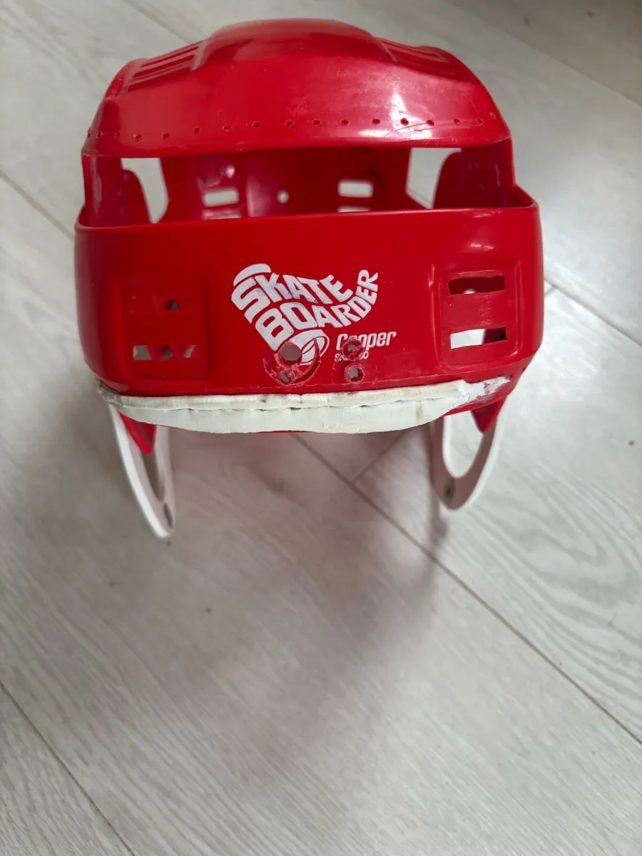 Oldstyle Red skateboarder helmet - Image 1