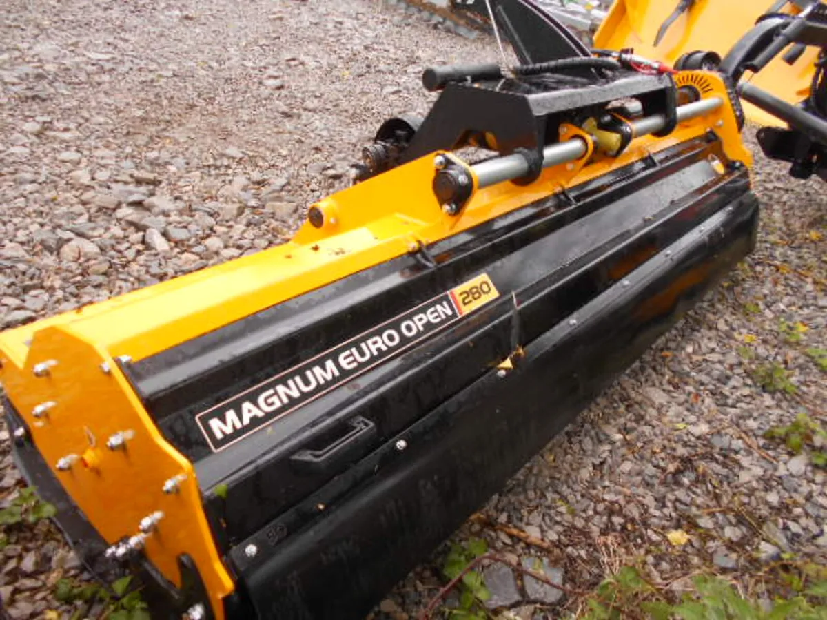 MCCONNEL MAGNUM EURO OPEN 280 - Image 1