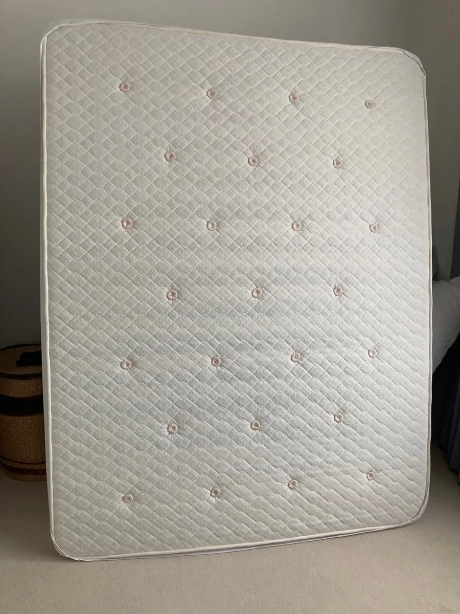 5' King Koil Mattress - Image 4