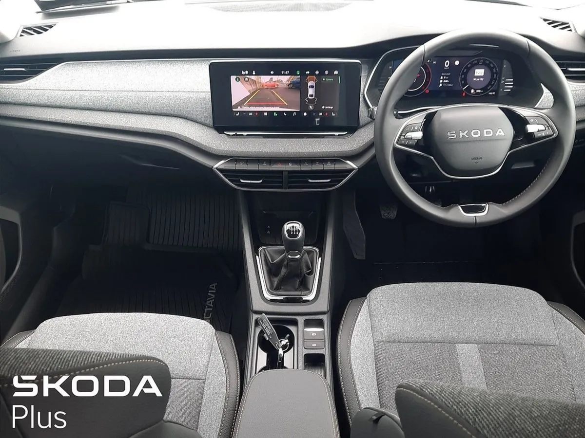 Skoda Octavia  top Spec selection Plus 2.0tdi 115 - Image 2
