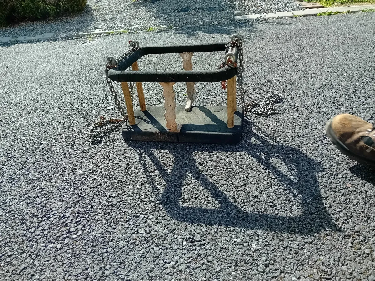 Swing child seat - Image 1
