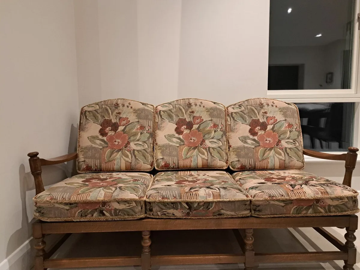 Ercol couch - Image 1