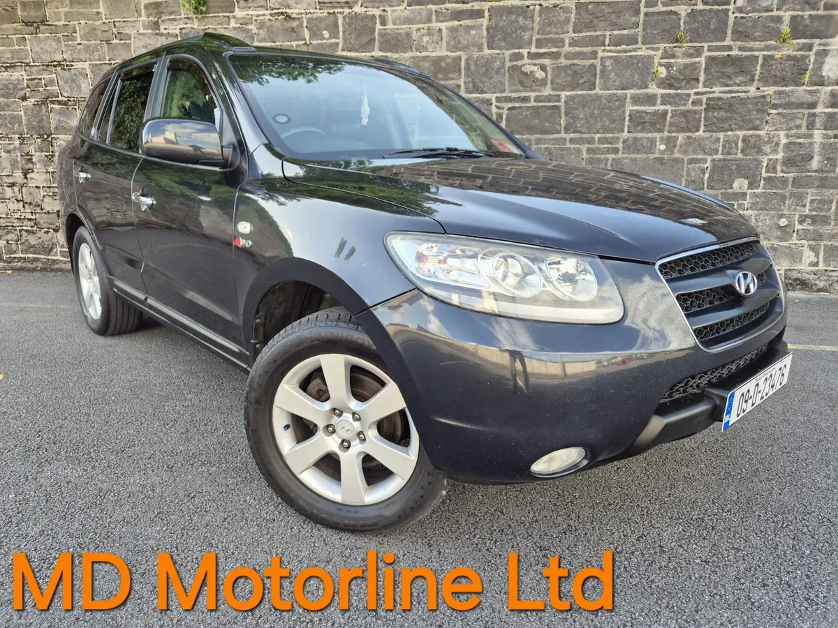 Hyundai Santa Fe 7 Seater!! Pristine condition!! - Image 1