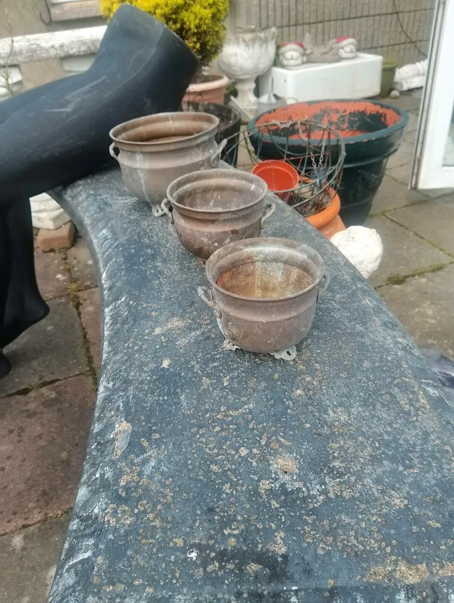 3 brass pots - Image 2