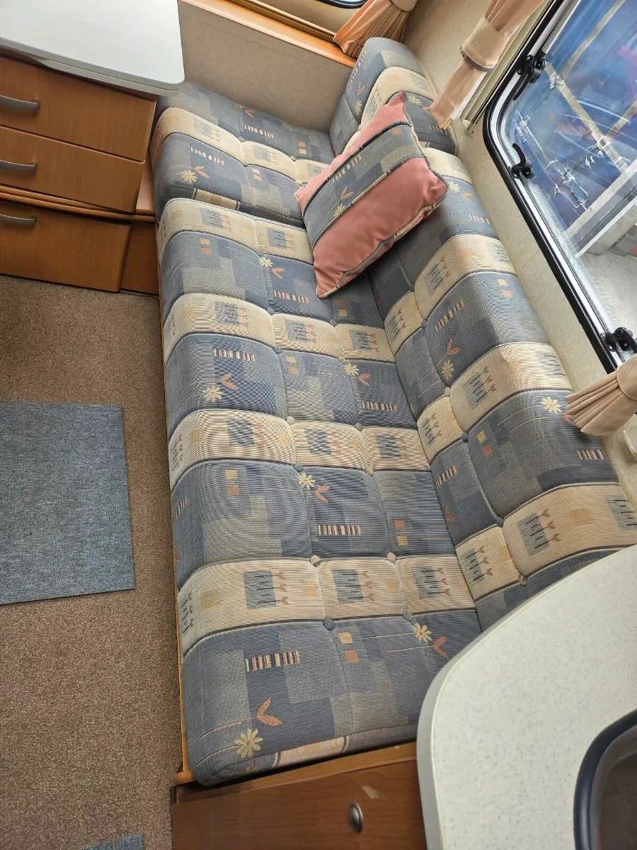 Bailey Ranger 6 berth Caravan - Image 3